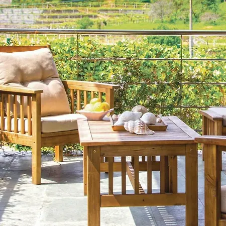 Four-bedroom Holiday In בית נופש